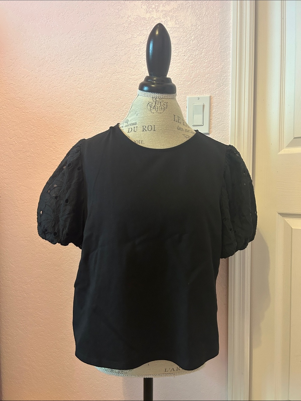 Adrianna Papell Black Puff-Sleeve Eyelet Blouse